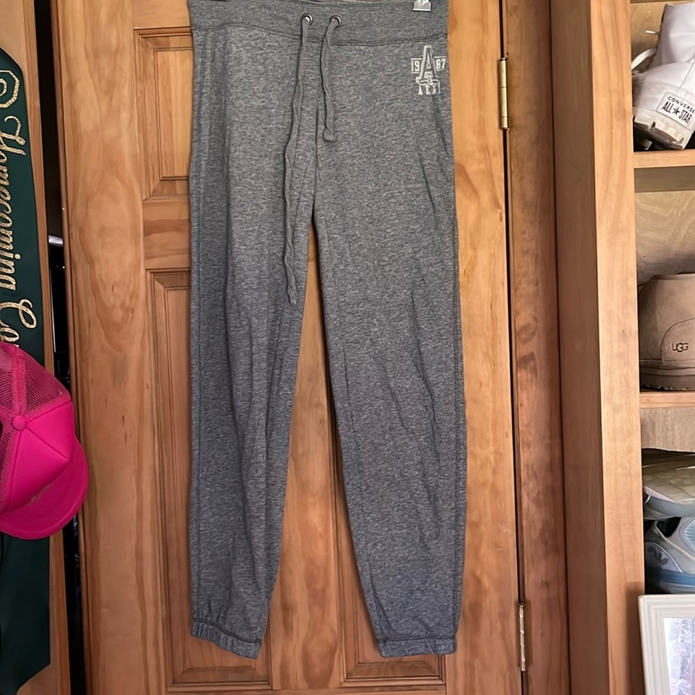 Aeropostale gray sweatpants